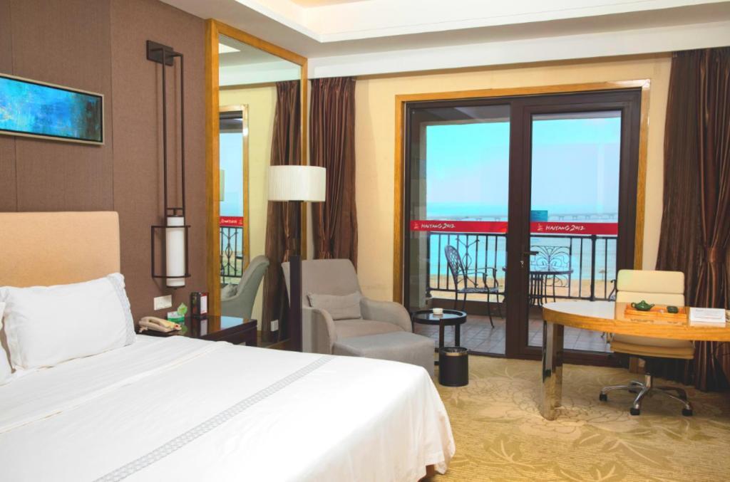 Haiyang Shenglong Jianguo Hotel Fengcheng  Exterior photo